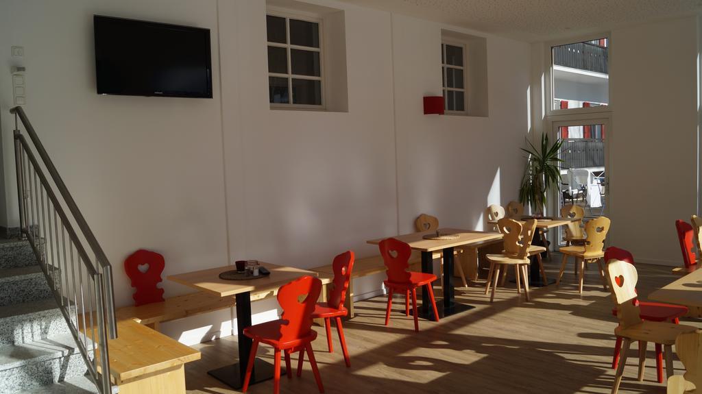 Hostel Der Athleten Garmisch-Partenkirchen Ngoại thất bức ảnh