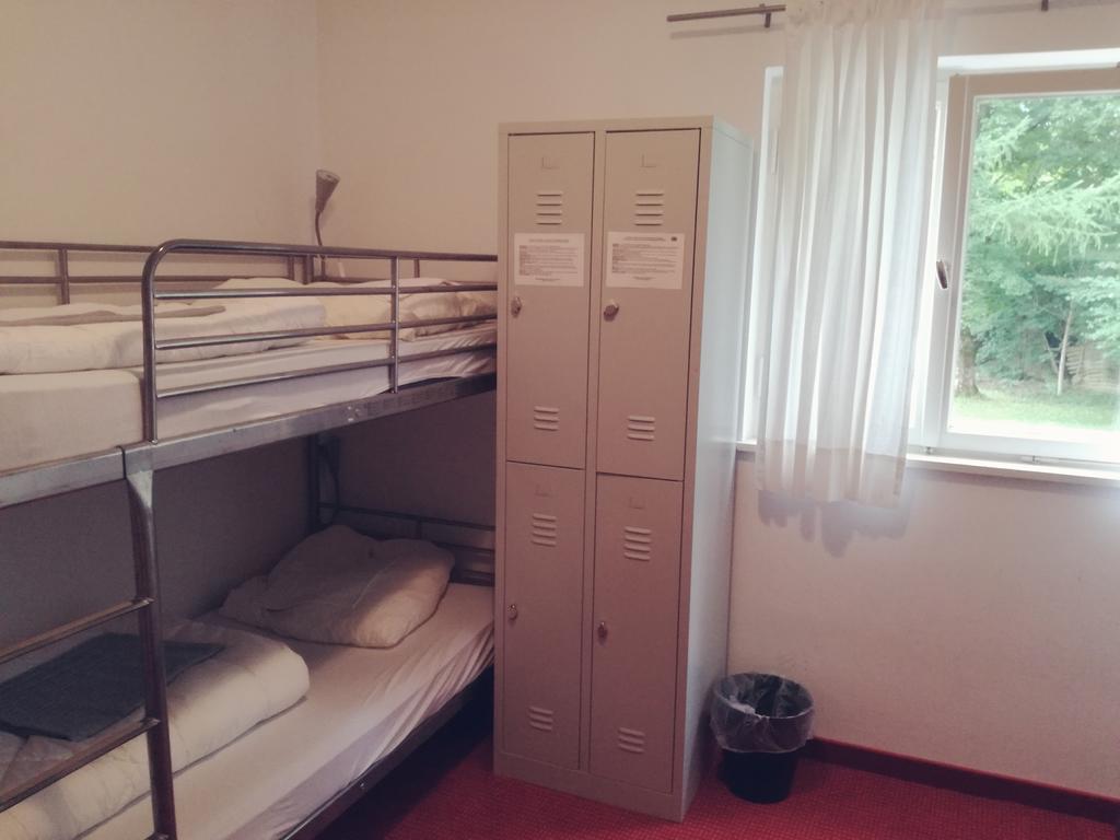 Hostel Der Athleten Garmisch-Partenkirchen Ngoại thất bức ảnh
