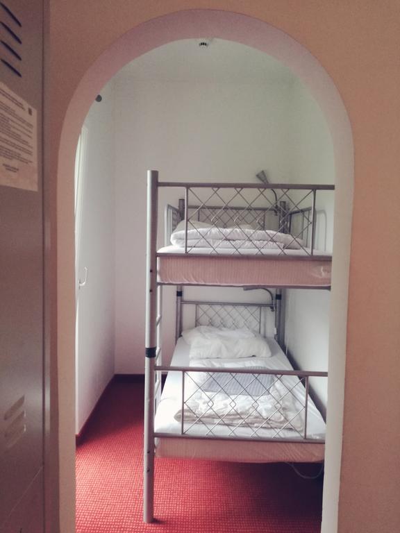 Hostel Der Athleten Garmisch-Partenkirchen Ngoại thất bức ảnh